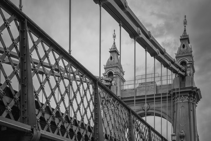Photograph of Hammersmith Bridge 3