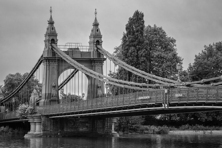 Photograph of Hammersmith Bridge 9